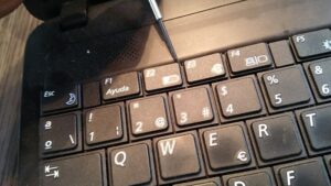cambio conector portatil laptop dc jack teclado samsung r540-2